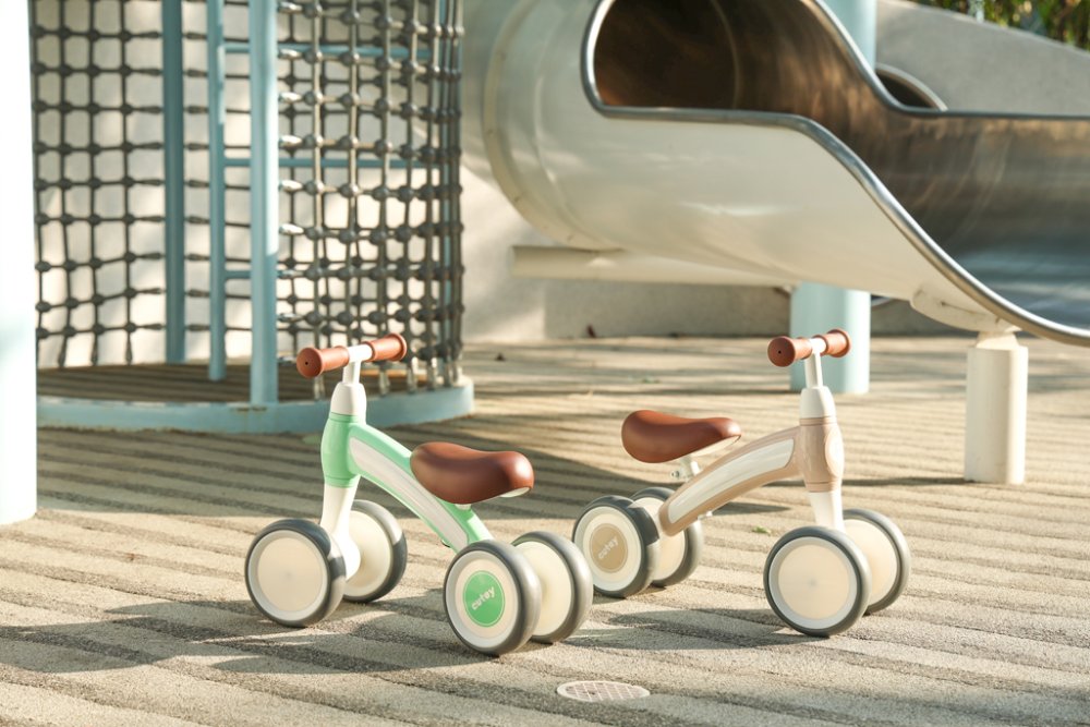 QPLAY Bicicletta senza pedali Cutey Green, età 1-3 anni - immagine 7