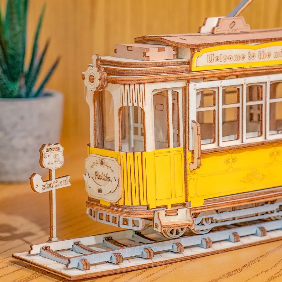 Puzzle 3D en bois RoboTime Tramway Historique – Image 4