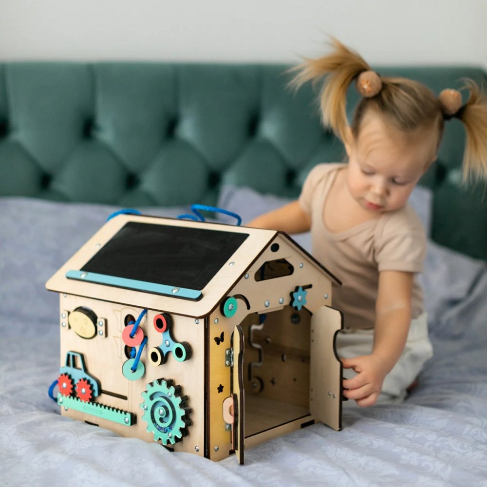 BusyKids Activity board Domeček Mini (obrázek 10)