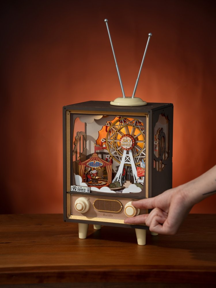 RoboTime 3D dřevěná skládačka hrací skříňky Karneval při západu slunce (obrázek 10)