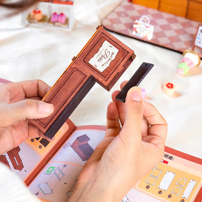 RoboTime 3D dřevěná skládačka Miniatura domečku Medová cukrárna (obrázek 4)