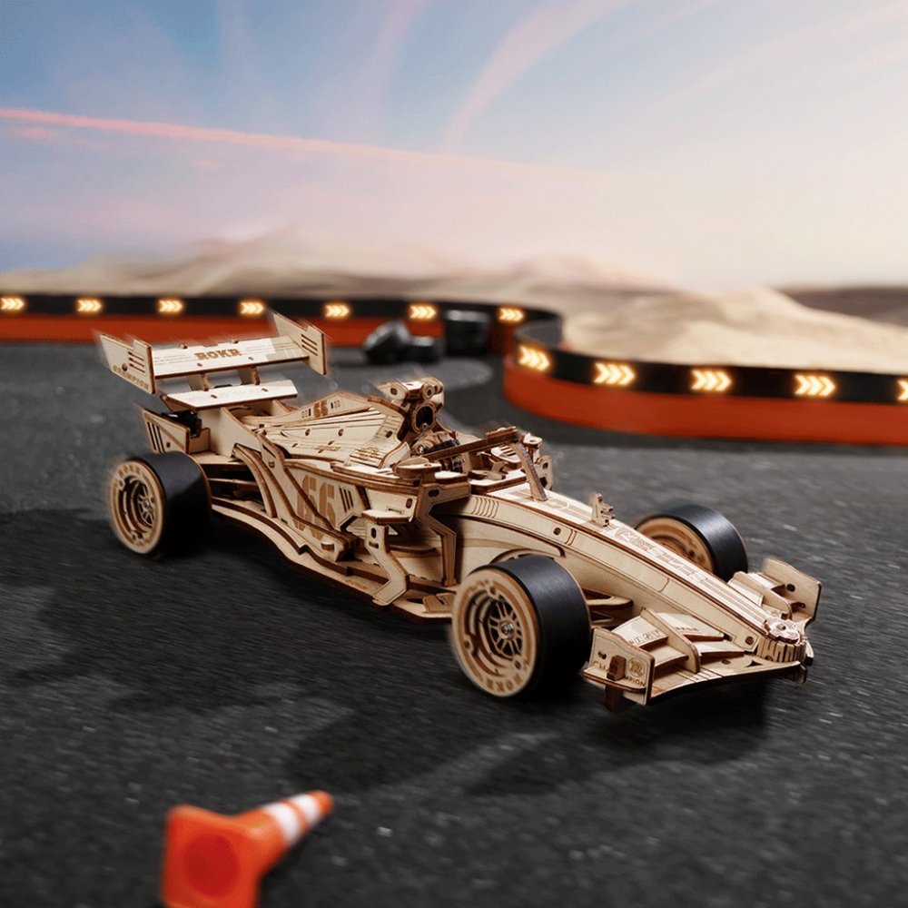 RoboTime 3D dřevěná skládačka Závodní auto F1 (obrázek 3)