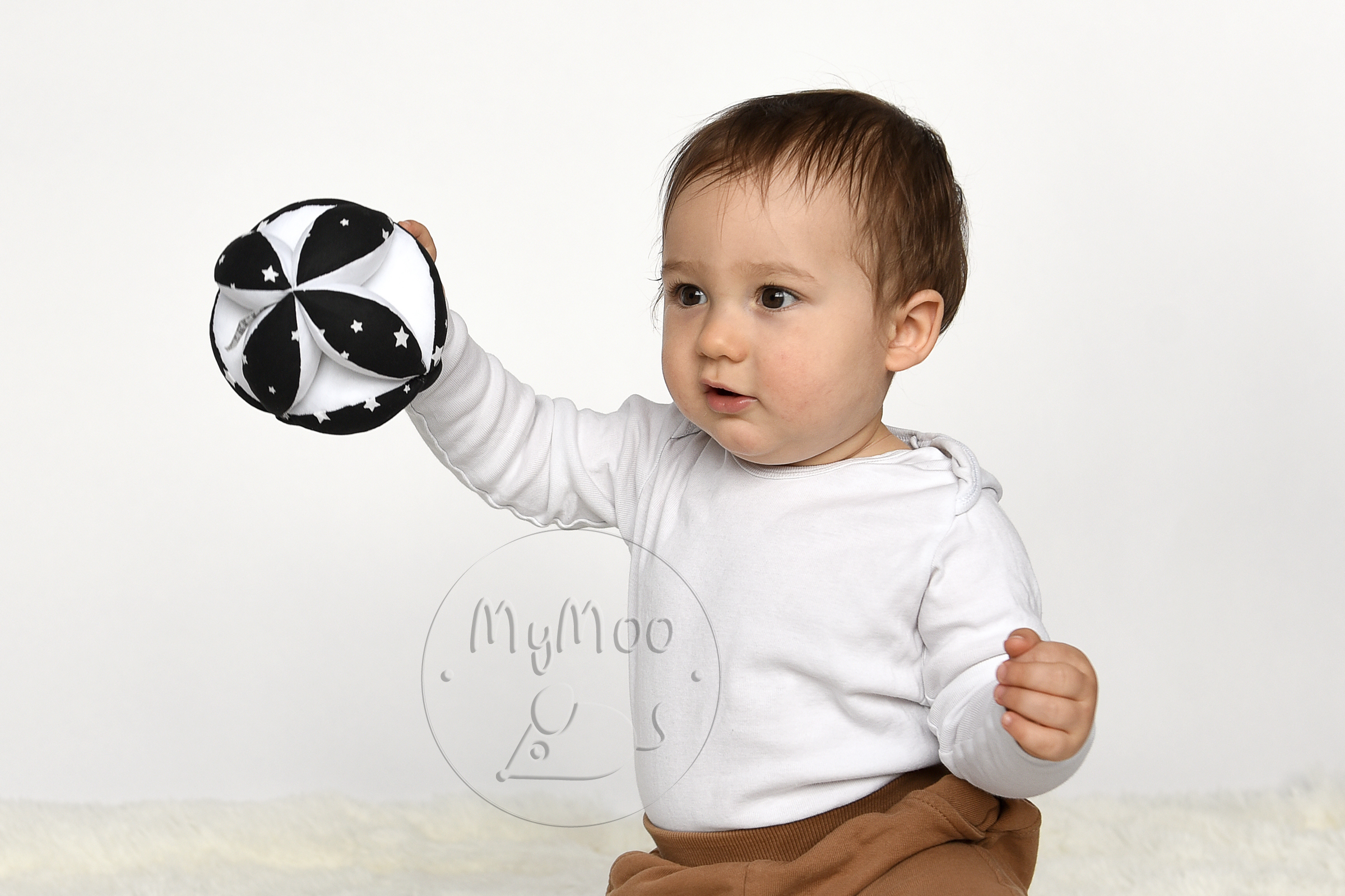 MyMoo Montessori Gripping Ball - Stars,MyMoo Montessori Gripping Ball - Stars