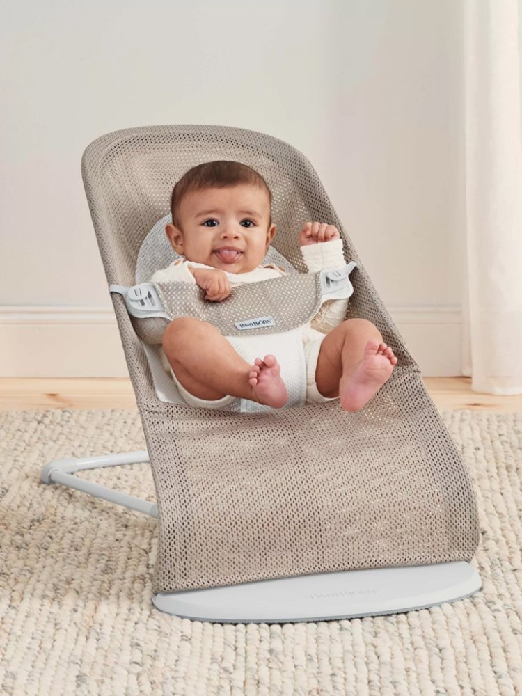 BABYBJÖRN Solstol Balance Soft Grey Beige/White Mesh, Ljusgrå Konstruktion