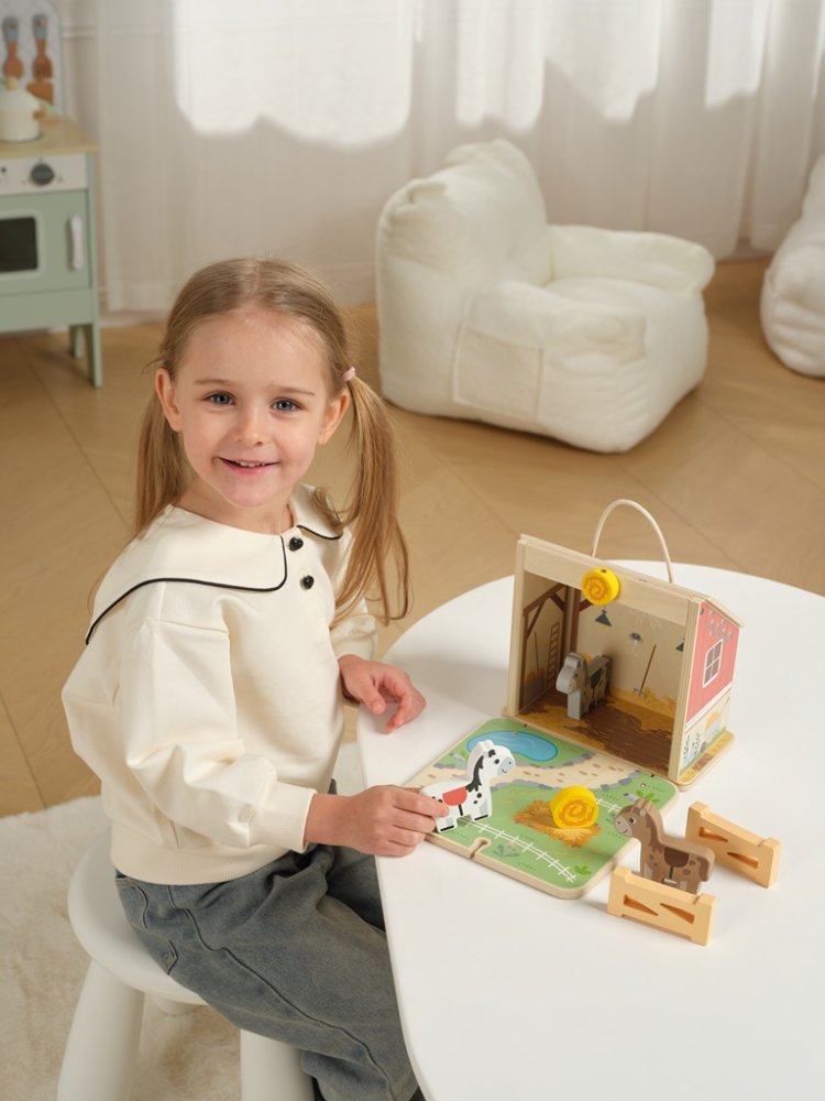 2Kids Toys Moje první koňská stáj (obrázek 4)