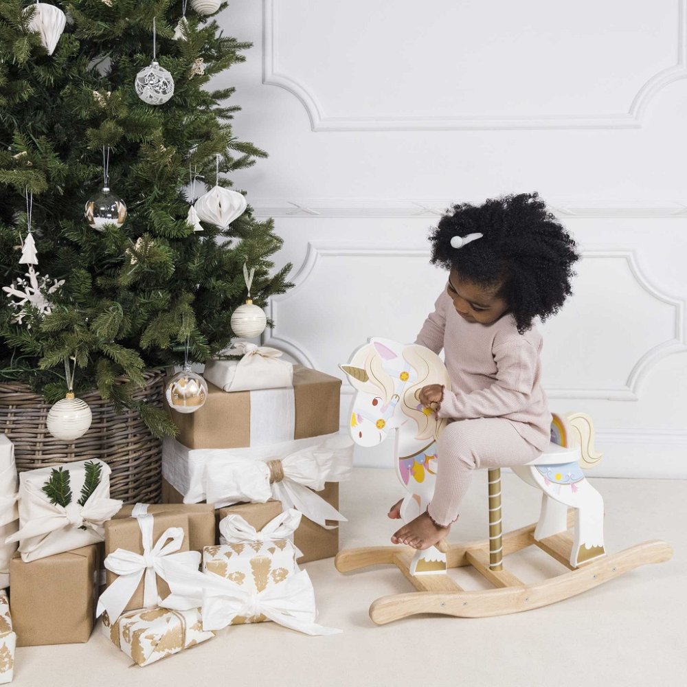 Le Toy Van Petilou Licorne à bascule en bois – Image 4