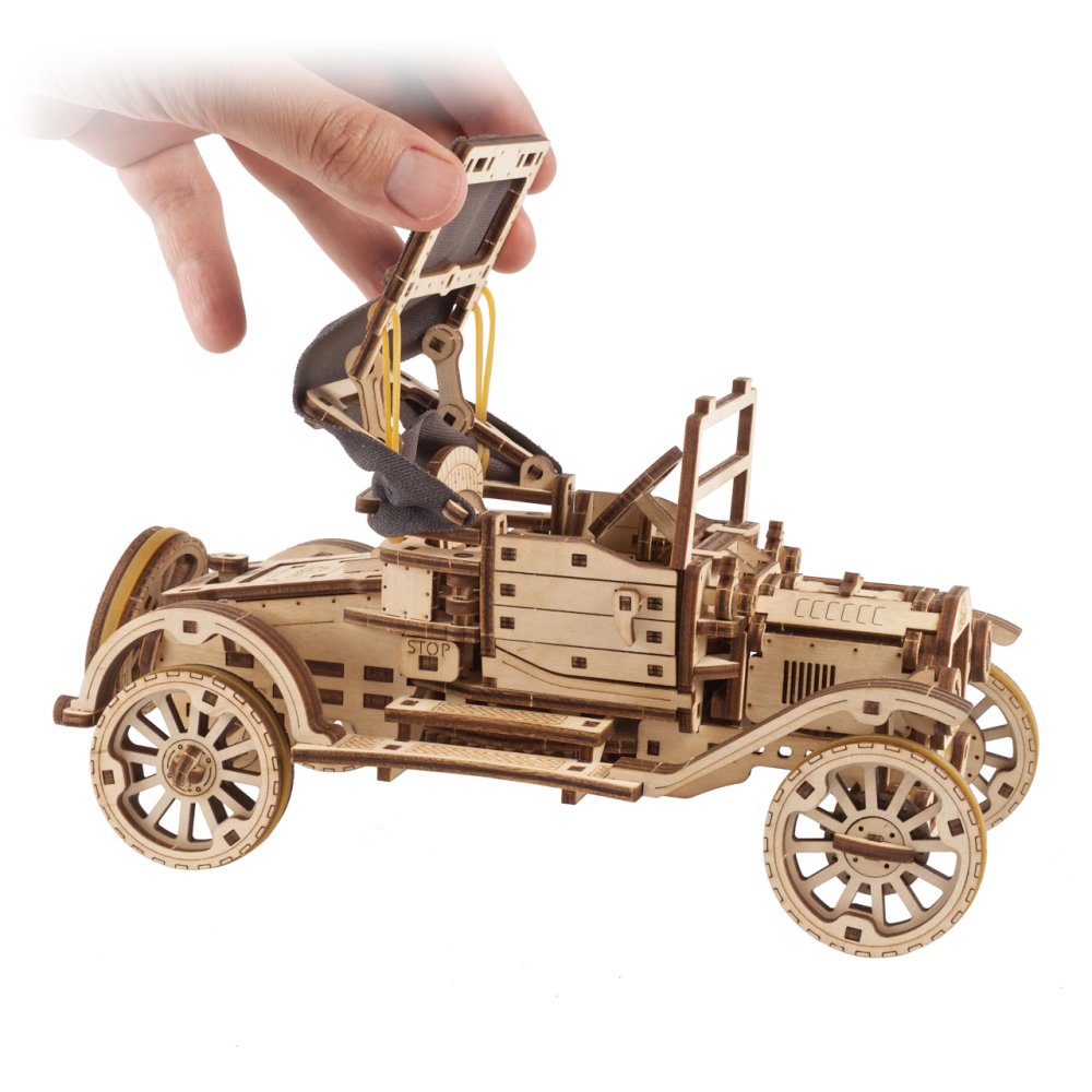 Ugears 3D dřevěné mechanické puzzle Historický automobil UGR-T (obrázek 2)