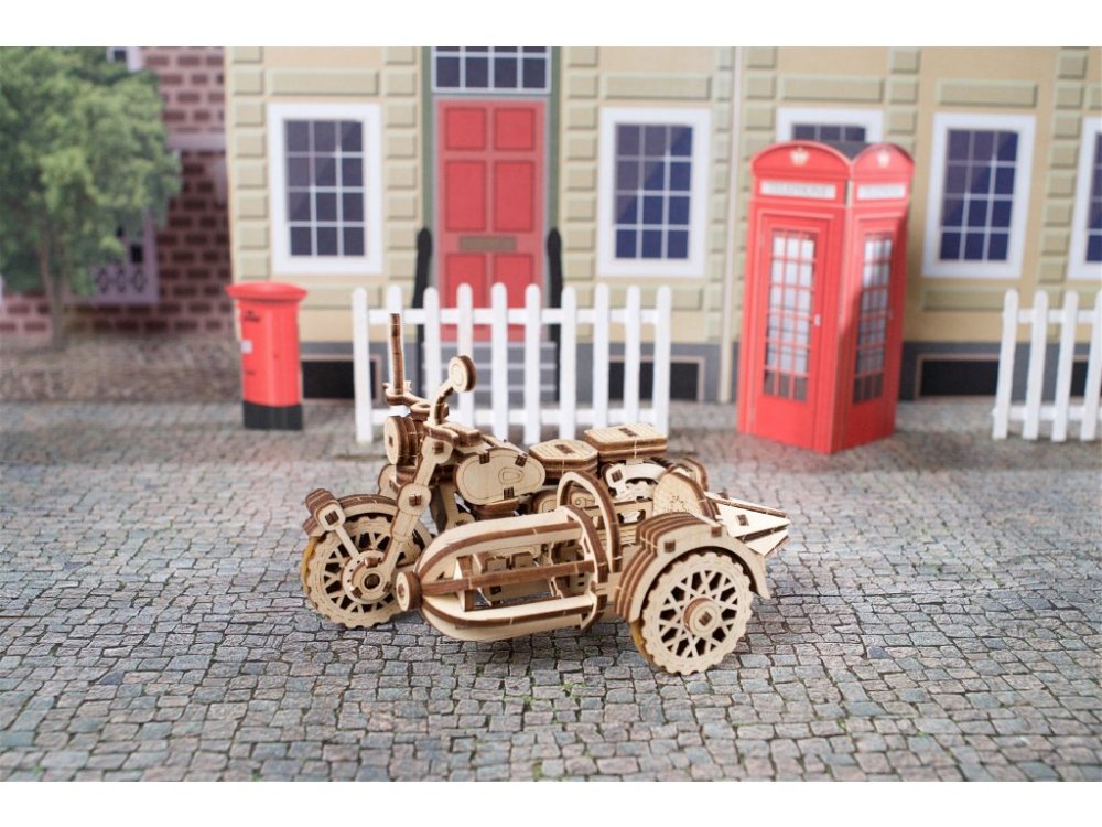 Ugears 3D dřevěné mechanické puzzle Vojenské nákladní auto (obrázek 3)