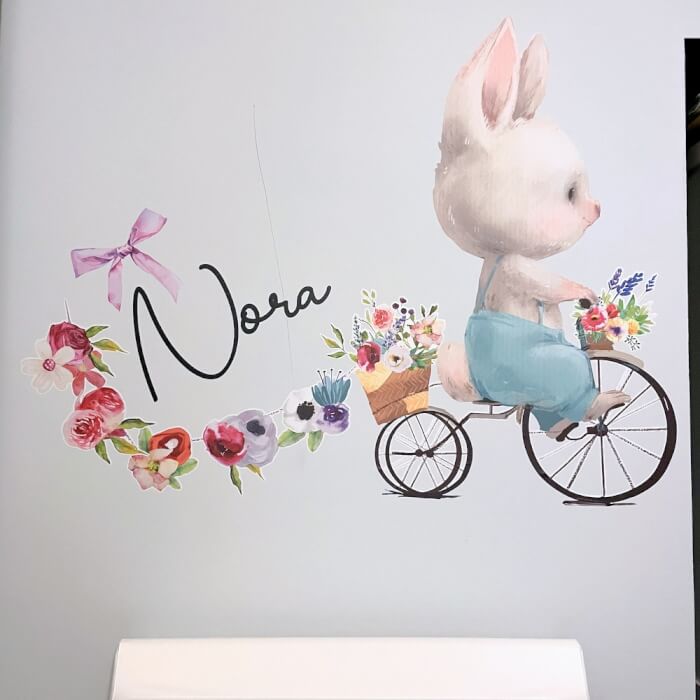 Stickers Muraux - Lapin Avec Des Fleurs