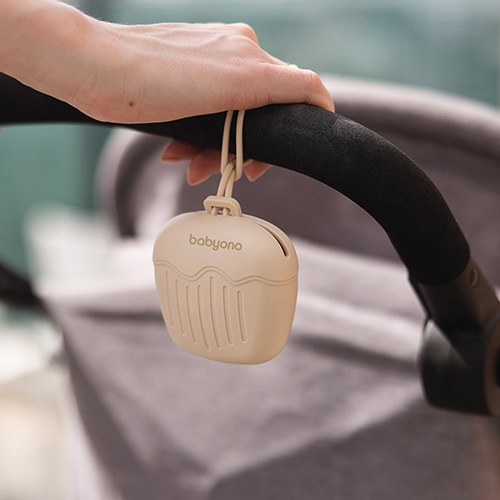 BABYONO Silikonowe etui na smoczek beżowe 0m+ - obrazek 6