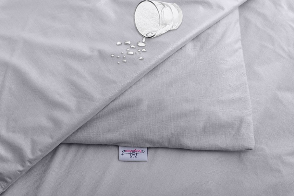 BABYMATEX Linge de lit 2 pièces imperméable gris 100 x 135 cm + 40 x 60 cm – Image 6