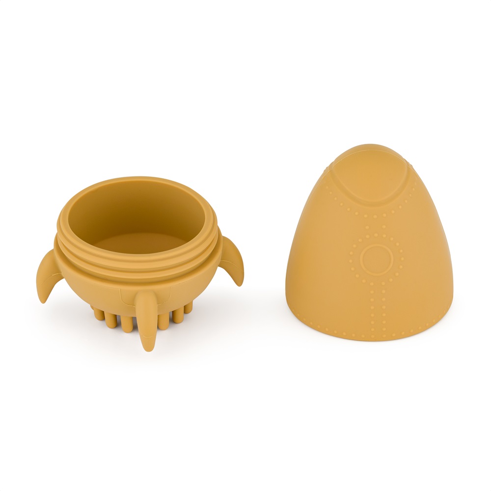 PETITE&MARS Silikon Wasserspielzeug mit Bürste Splashy Rocket Intense Ochre 6m+ – Bild 3