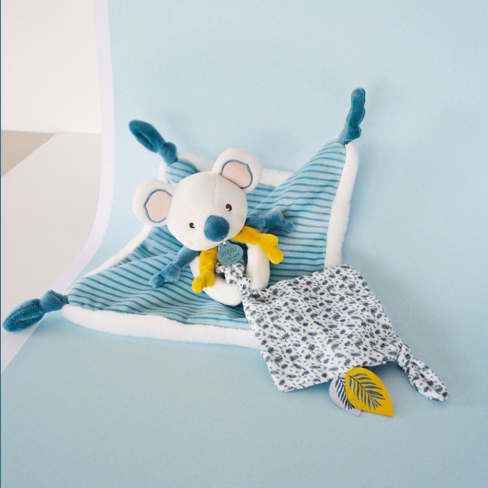 Doudou Dárková sada - koala Yoca s dečkou 25 cm (obrázek 6)