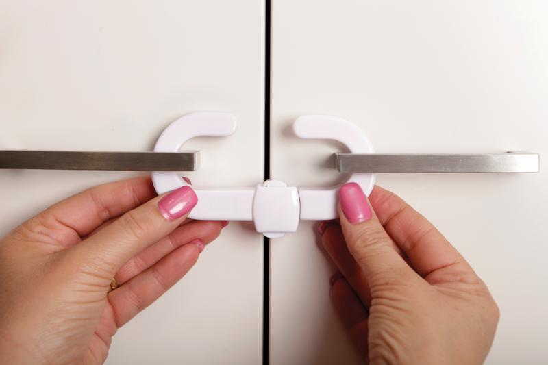 DREAMBABY Safety Lock For Cabinets