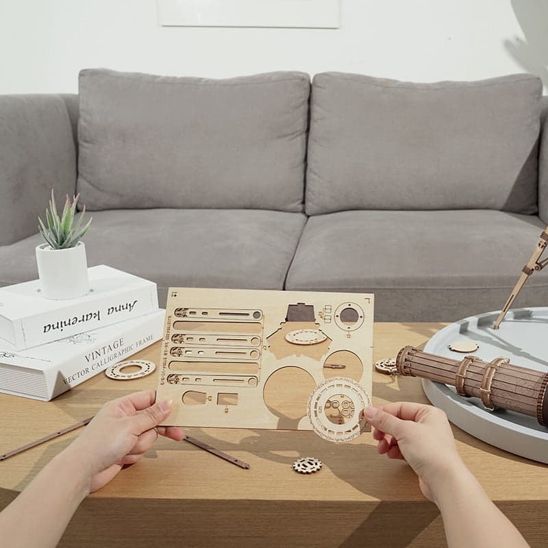 RoboTime 3D dřevěná mechanická skládačka Pirátský dalekohled (obrázek 3)