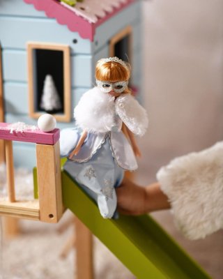 Lalka Lottie Królowa Śniegu