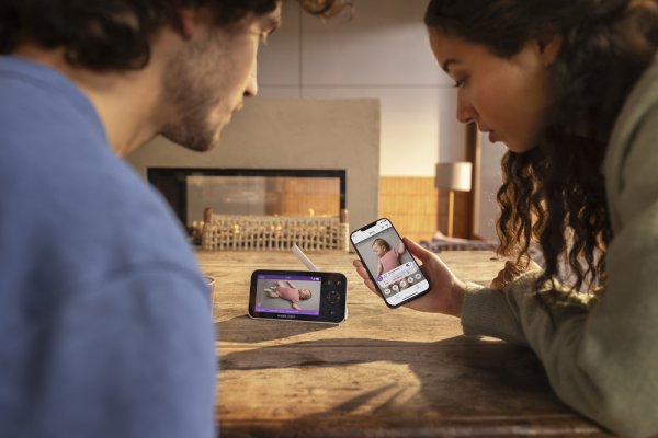 Babyphone connecté Philips AVENT Premium avec traduction des pleurs, suivi du sommeil et de la respiration SCD971