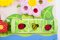 Bigjigs Baby Placa de atividades em madeira com flores