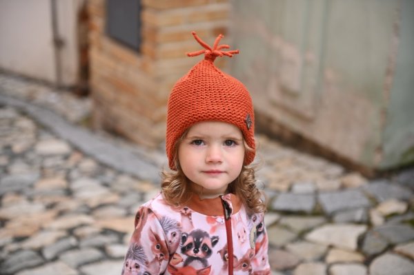 Kapa pletena z ušesi LA Outlast ® - terakota