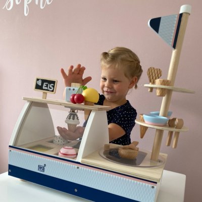 small foot Eisstand