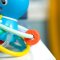 BABY EINSTEIN Anneau de dentition/hochet Opus's Shake & Soothe™ 0m+