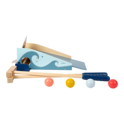 small foot Minigolf Hajattack