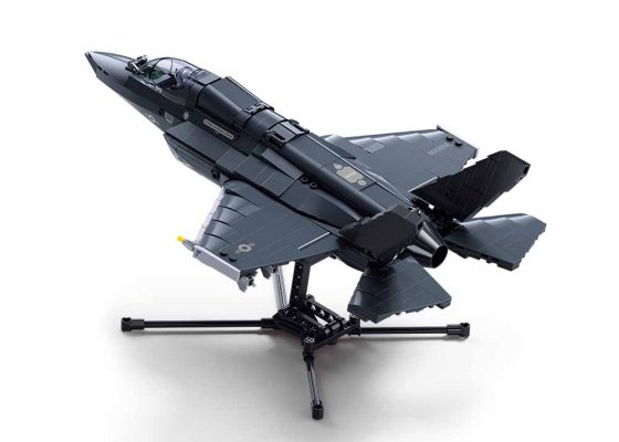 Sluban Model Bricks M38-B1361 Myśliwiec F-35BS w skali 1:44