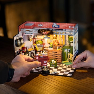RoboTime Drewniane puzzle 3D Miniatura domku Garaż