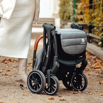 PETITE&MARS Kočárek sportovní Cross Ultimate Grey