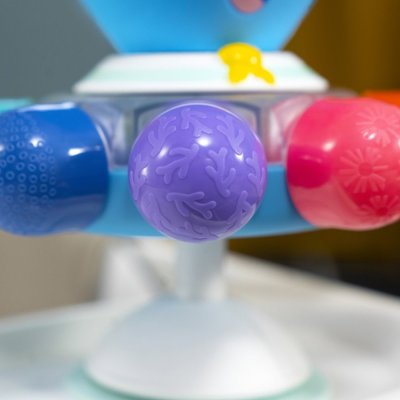 BABY EINSTEIN Sensorisches Oktopus-Spielzeug mit Saugnapf Opus's Spin & Sea™ 3m+