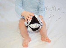 MyMoo Montessori grijpbal - Bosdiertjes/zwart