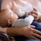 Philips AVENT Láhev Natural Response 260 ml, 1m+dárek PETITE&MARS Miska 6m+