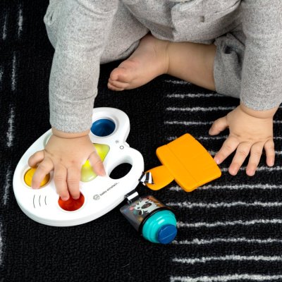 BABY EINSTEIN Sensorisches Musikspielzeug Color Palette Popper 6-36m