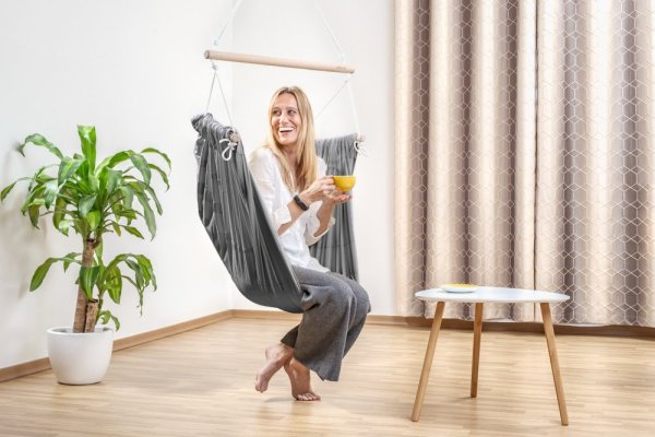 Hängesessel grau HOJDAVAK MAXI mit Kissen, Seil weiß - Indoor Stoff
