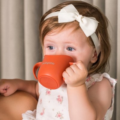 BABYONO Kubek ergonomiczny z uchwytami 120 ml jasnoniebieski 6m+