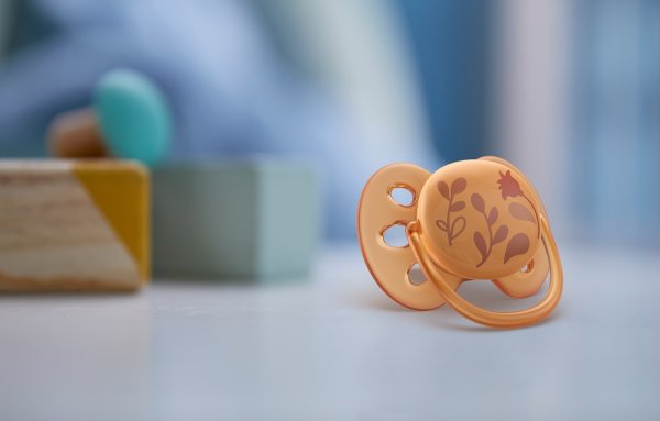 Philips AVENT Schnuller Ultrasoft Premium Animal 6-18m Mädchen, 2 Stk