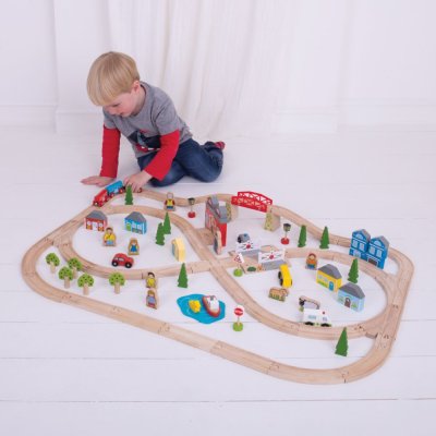 Bigjigs Rail Caminho de Ferro de Madeira Cidade e Aldeia 91 Peças