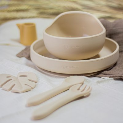 PETITE&MARS Service à manger silicone TAKE&MATCH 2 pcs assiette + couverts Ten Sand 6m+