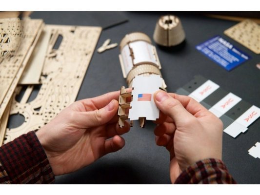 Ugears 3D Holzmechanik Puzzle NASA, Saturn V