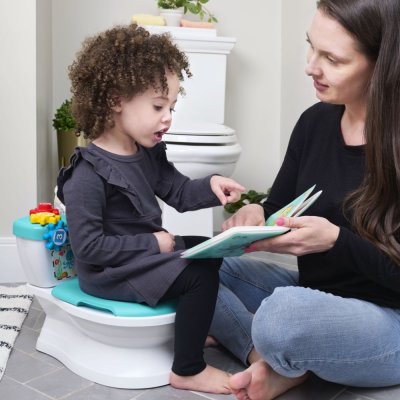 BABY EINSTEIN Kindertoilette mit Sound 2in1 Geared for Success™ 18m+