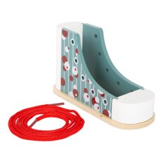 small foot Tie the Shoelace