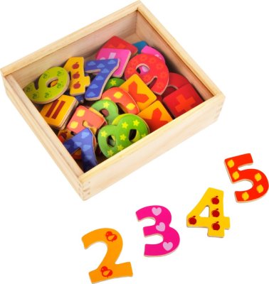 small foot Drewniane kolorowe cyfry magnetyczne 40 szt.