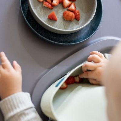 LOVI Silikonska podbradnica s džepom Pistachio