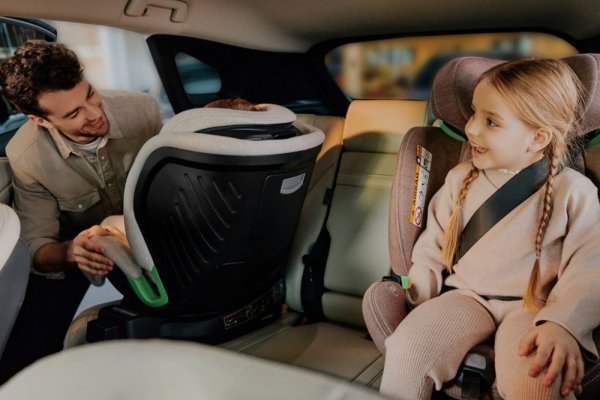 LIONELO Harmony i-Size Car Seat (40-150 cm) Grey Graphite Leather