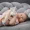 BABYONO Leżaczek i kocyk 2 w 1 Baby Bunny 0m+