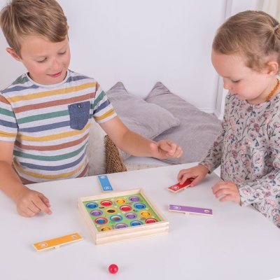 Bigjigs Toys Hütchen hüpf
