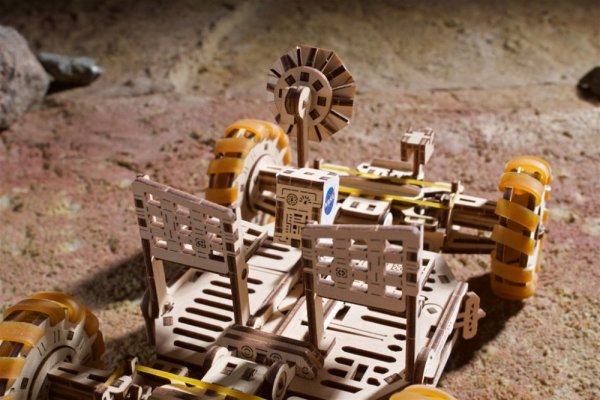 Ugears 3D puzzle mecánico de madera NASA, Vehículo Lunar