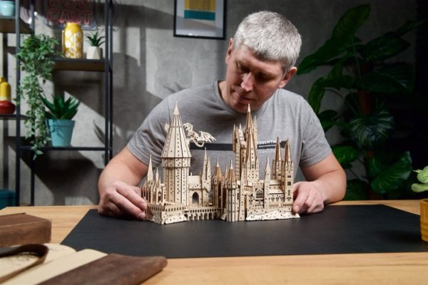 Ugears Drewniane Puzzle Mechaniczne 3D Zamek Hogwart, Harry Potter
