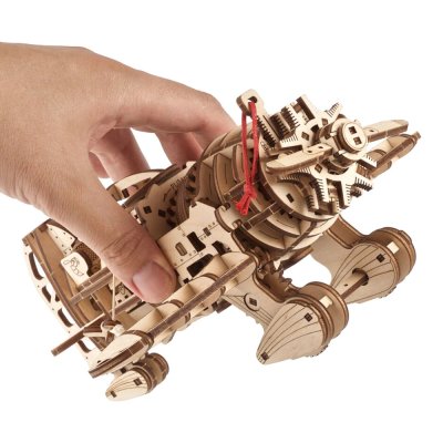 Puzzle 3D en bois mécanique Ugears Avion Mad Hornet
