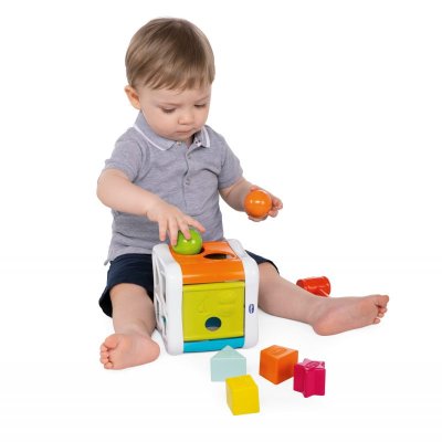 CHICCO Kostka do zabawy Sort&Beat 2w1, 6m+